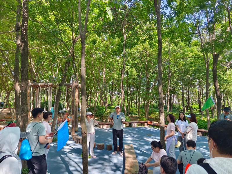 父爱如山 欢乐如泉——青岛市基督教两会教牧同工登山活动的报道